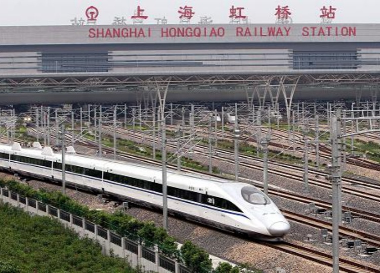 上(shàng)海(hǎi)虹橋火(huǒ)車(chē)站(zhàn)